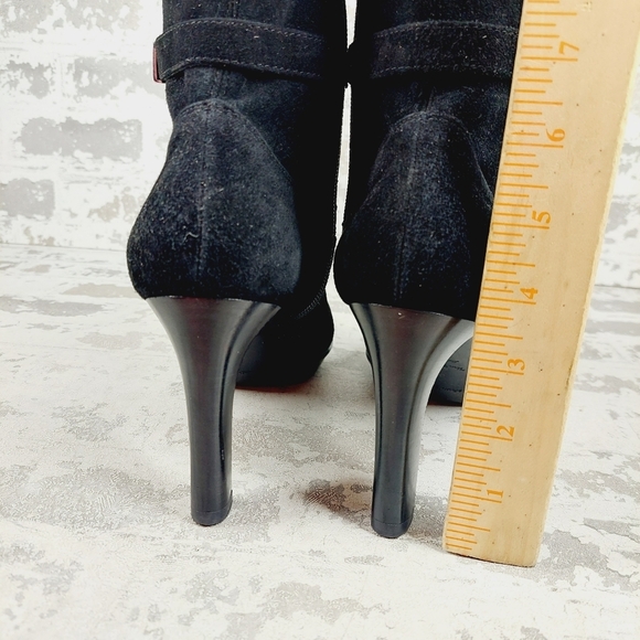 NEW Aquatalia Rania Black Suede Buckle Ankle Booties I319 - Picture 6 of 12